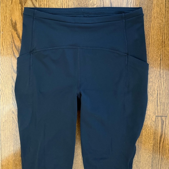 Lululemon Swift Speed High Rise Thigh 28’’ Luxtreme Size: 8 - Picture 9 of 16
